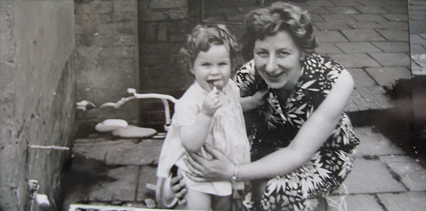 De zoektocht naar mijn jong overleden moeder – het belang van het levensverhaal