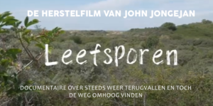 De herstelfilm Leefsporen is een documentaire over het leven van ervaringsdeskundige John Jongejan. Over terugvallen en de weg omhoog vinden.