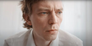 Wat gaat er door je heen wanneer wanneer je in een psychose zit? Quin maakte voor PsychoseNet deze video over zijn ervaringswereld.
