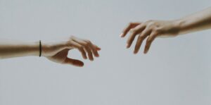 Liam worstelt ermee dat veel van zijn familieleden aan een depressie lijden. Hij wil er alles aan doen om zelf niet depressief te worden.