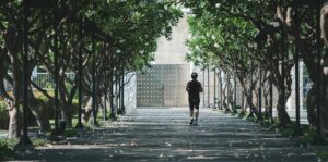 Walter beschrijft in zijn blog vier gebeurtenissen. Ze hebben te maken met de begrippen “dwang” en “drang” vanwege zijn verslaving.