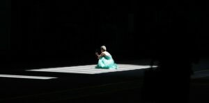 Hoe bereid je je voor op een interview over het verlies van je zoon? Miriam wist het zelf ook niet, maar deed het toch.