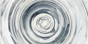 Sociale afwijzing en psychosegevoeligheid hangen nauw samen: wie voortdurend wordt afgewezen, loopt risico op mentale ontregeling.